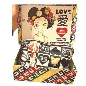 Harajuku Lovers Cosmetic Bag with box $30
